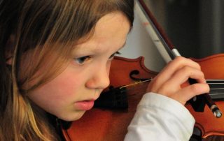 Nina-violin-Tempo-Musical