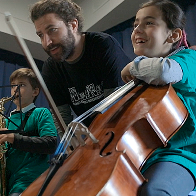¿Qué titulación ofrecen los Estudios Oficiales de Música?
